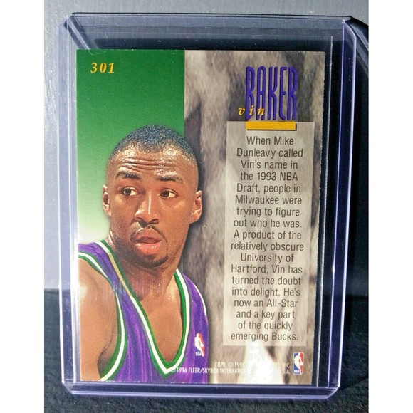 1995-96 Vin Baker Fleer Ultra #301 Encore Basketball Card - Picture 2 of 2